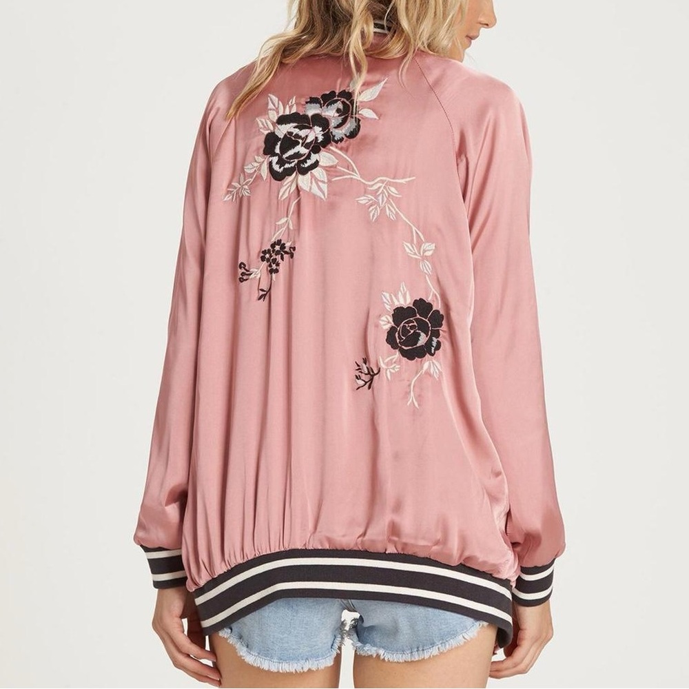 LIMITED Edition Pink Satin Embroidered Floral Billabong Jacket  Size Medium